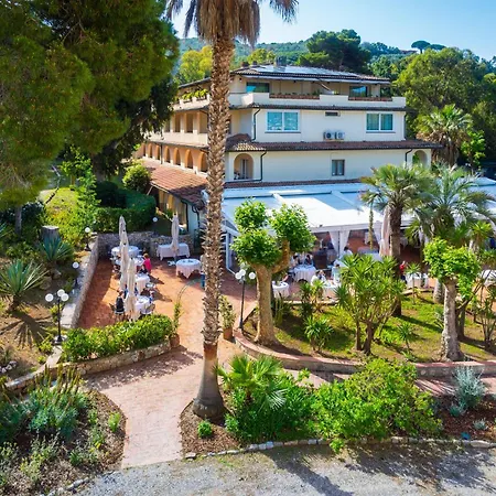 Ottone Hotell