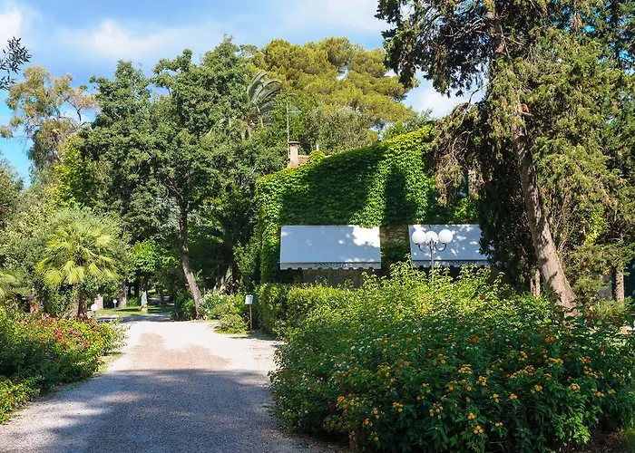 オットーネ ホテル