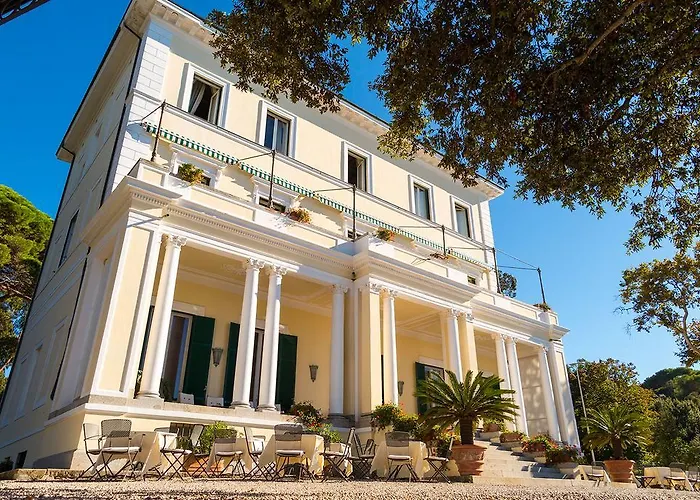 ホテル オットーネ ポルトフェッラーイオ