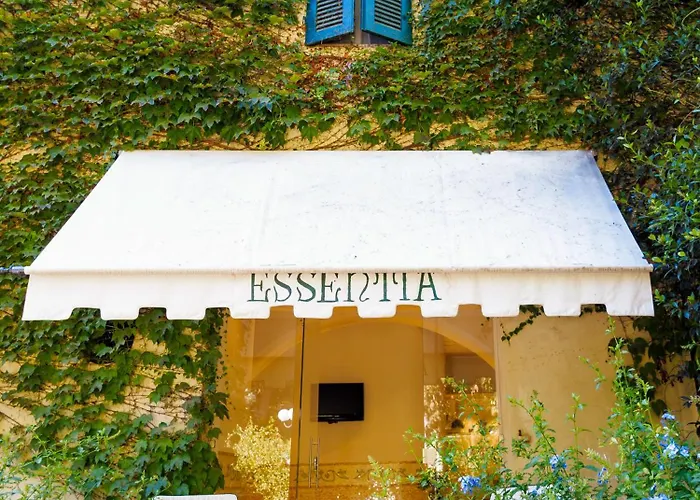 オットーネ ホテル