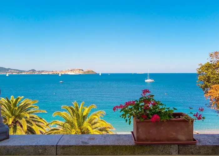 ホテル オットーネ ポルトフェッラーイオ