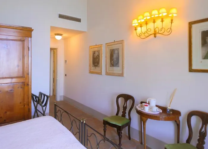 ホテル オットーネ ポルトフェッラーイオ