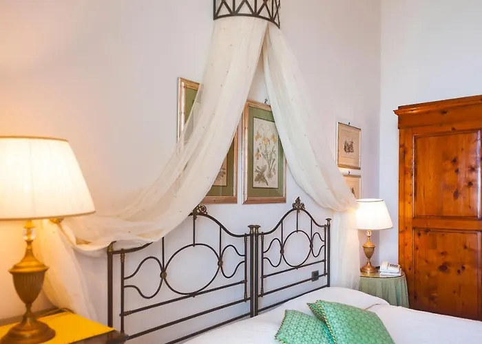 オットーネ ホテル 5*