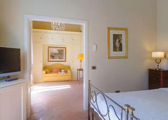 オットーネ ホテル 5*