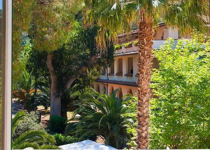 オットーネ ホテル ポルトフェッラーイオ